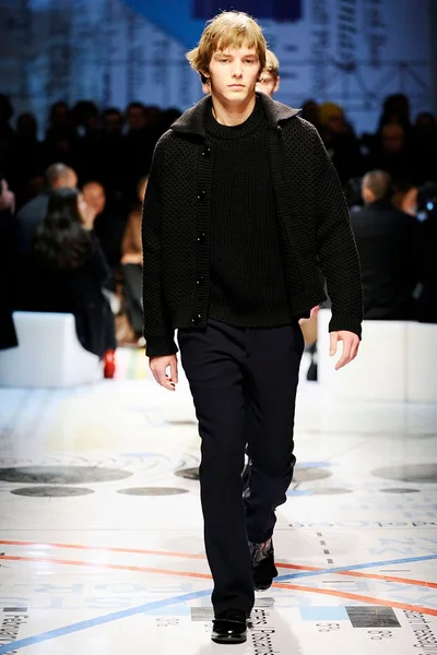 Look 36